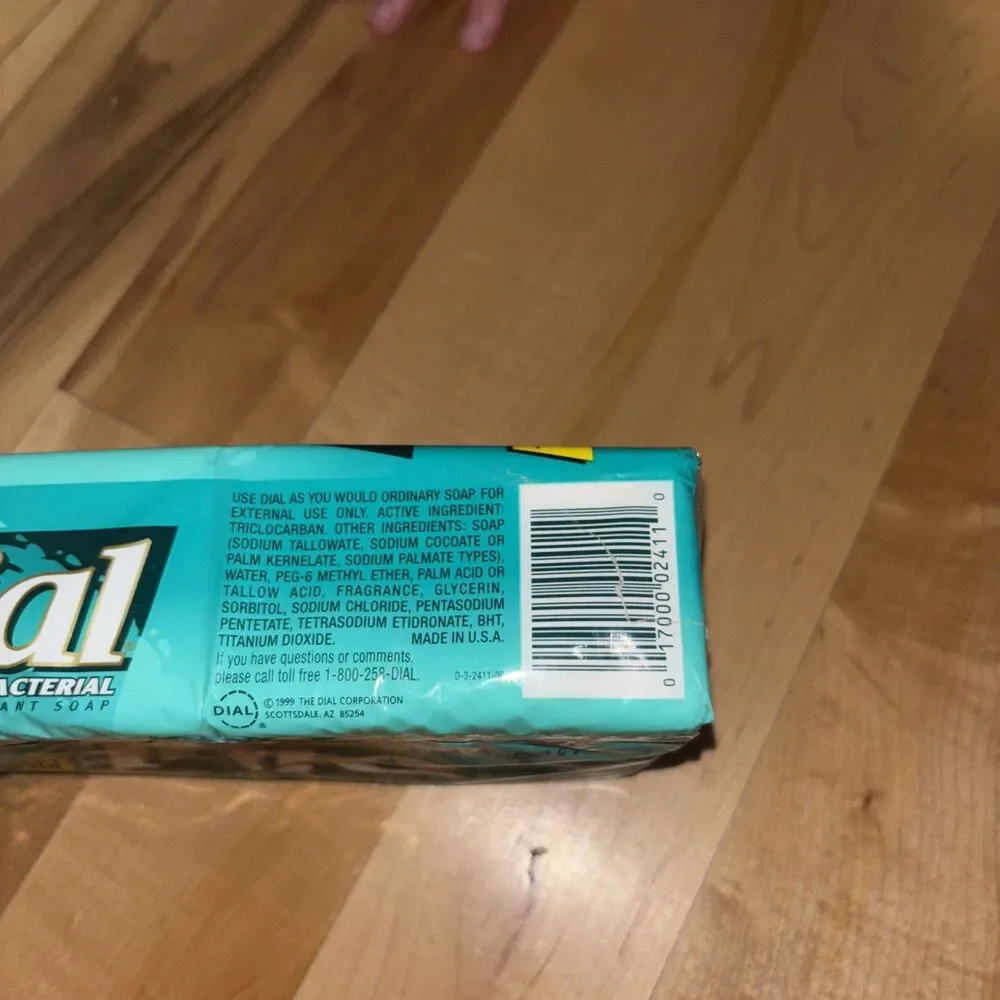 Dial Soap White Vintage Antibacterial Deodorant 8 Soap Bars Bath SEALED 1999